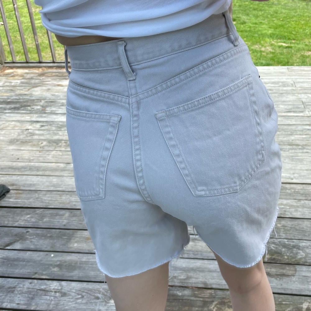 Vintage Gap high waisted khaki denim shorts